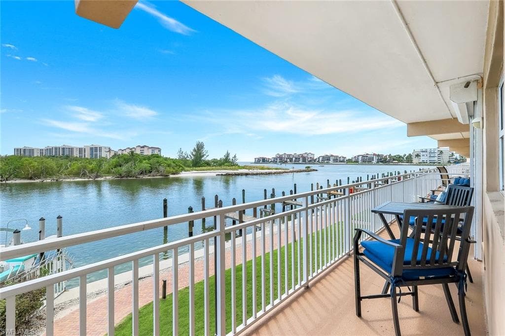 1208 Edington Pl E204, Marco Island, FL 34145-21