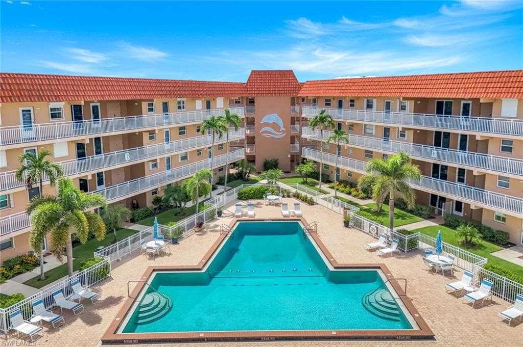 1208 Edington Pl E204, Marco Island, FL 34145-32