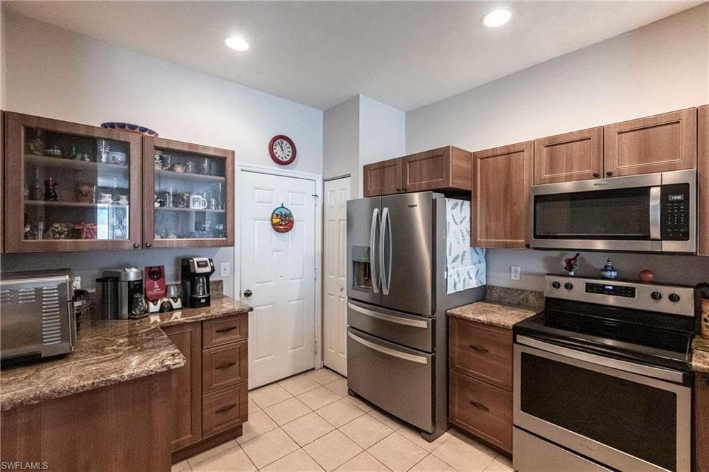 3647 Pine Oak Cir 106, Fort Myers, FL 33916-10