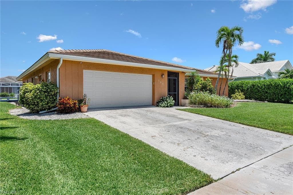 788 Sea Ct, Marco Island, FL 34145-3