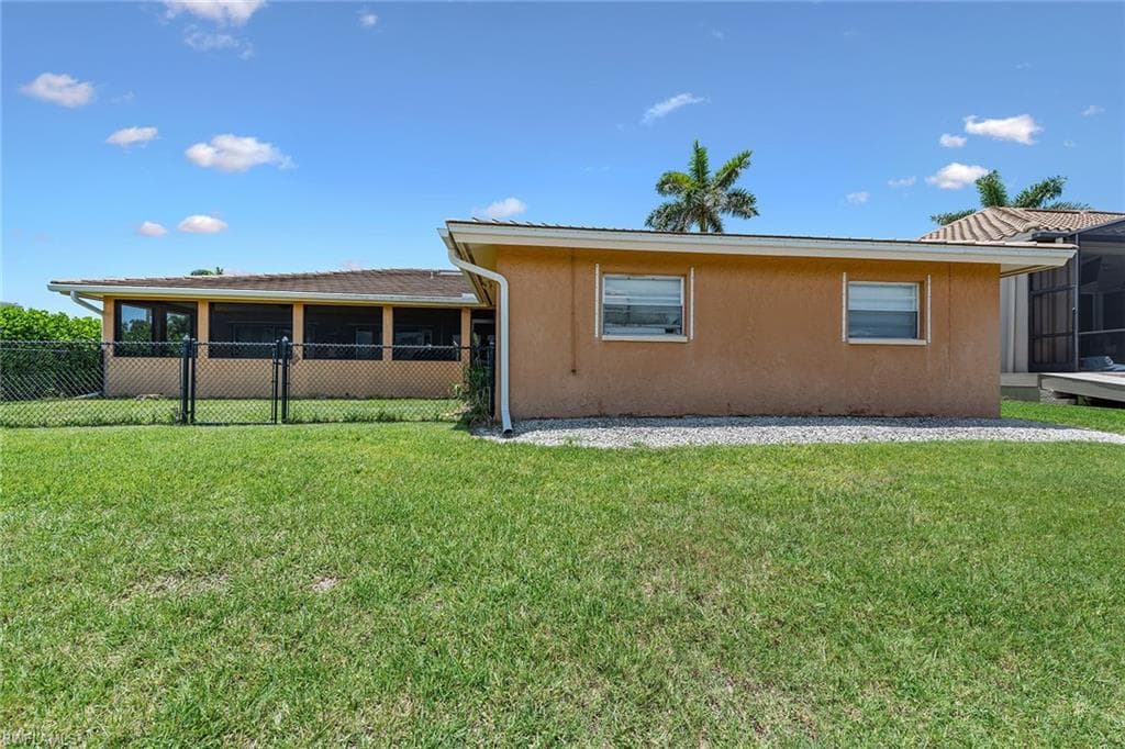 788 Sea Ct, Marco Island, FL 34145-5