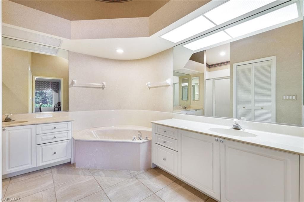 26280 Devonshire Ct 201, Bonita Springs, FL 34134-18