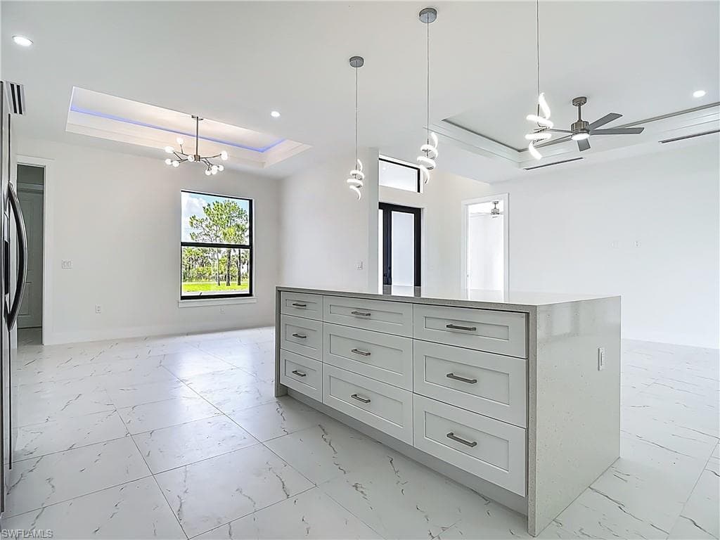 2707 36th Ave SE, Naples, FL 34117-21