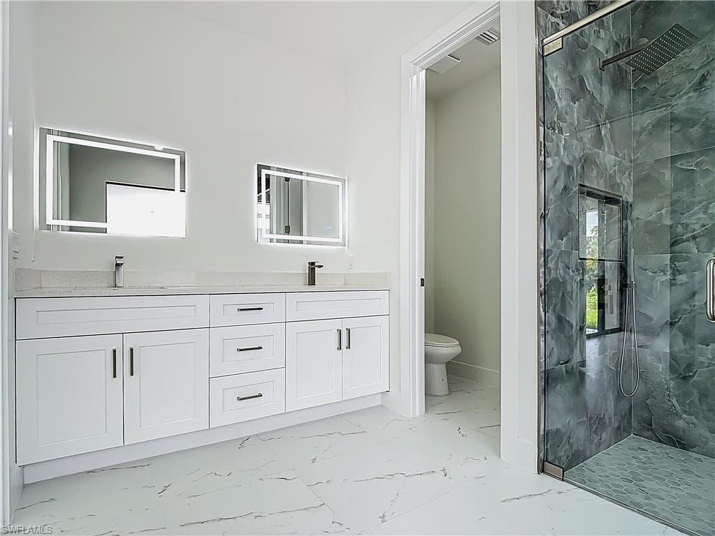 2707 36th Ave SE, Naples, FL 34117-34