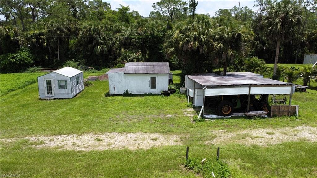 960 Mingo Dr, Naples, FL 34120-4