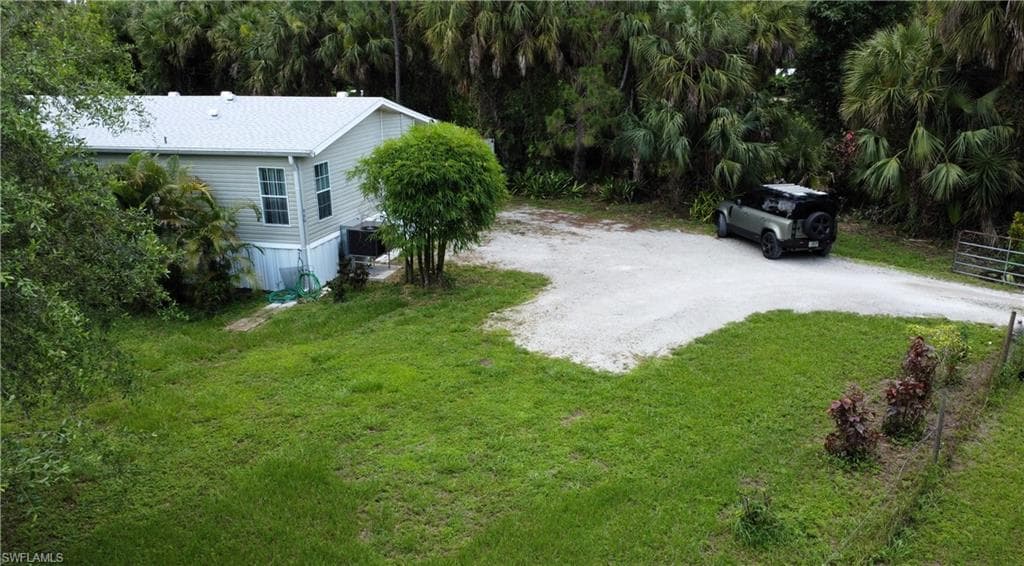 960 Mingo Dr, Naples, FL 34120-5