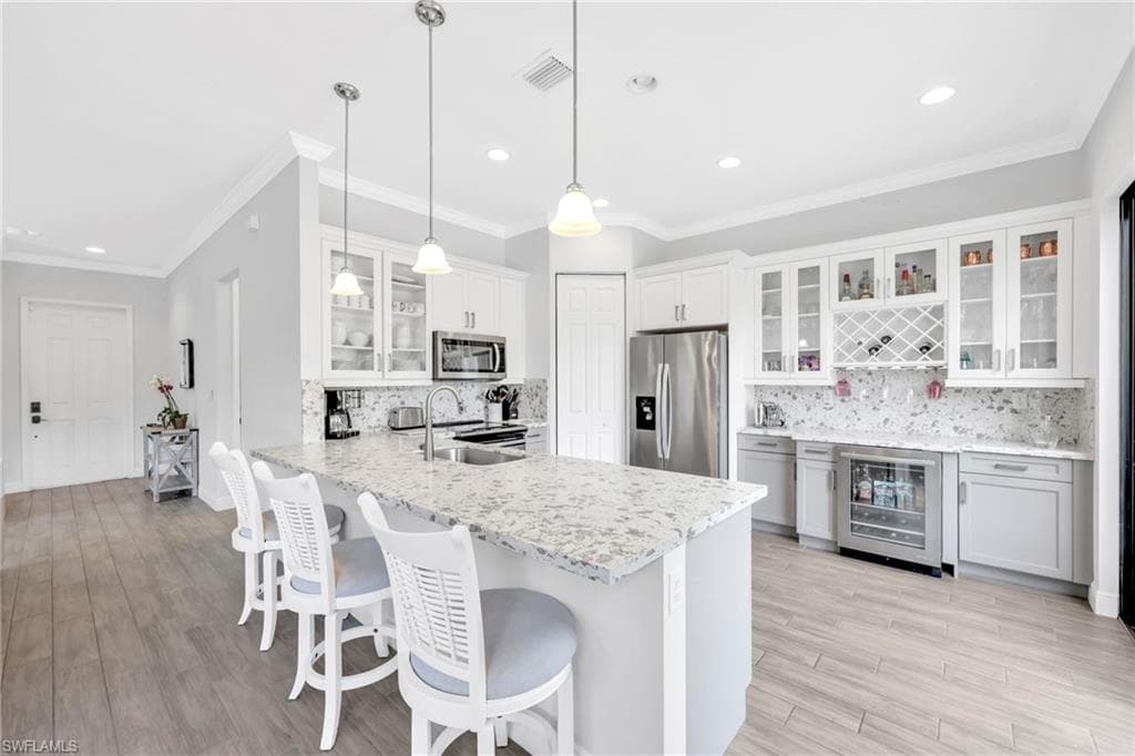 8847 Madrid Cir, Naples, FL 34104-13