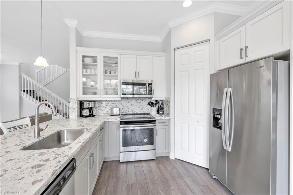 8847 Madrid Cir, Naples, FL 34104-14