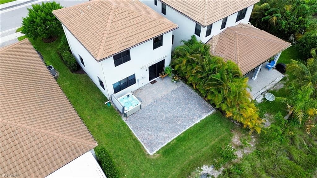 8847 Madrid Cir, Naples, FL 34104-30