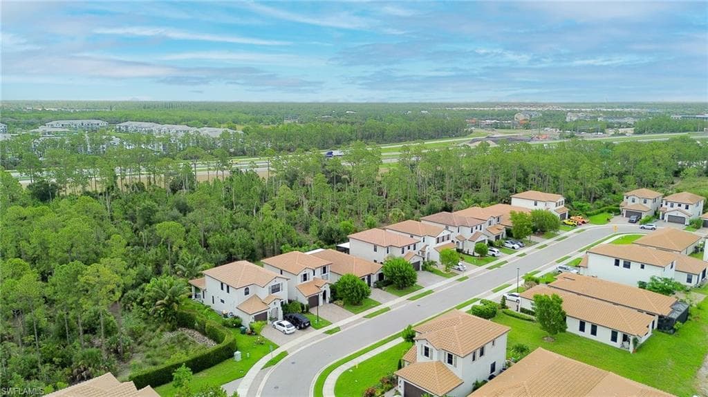 8847 Madrid Cir, Naples, FL 34104-33