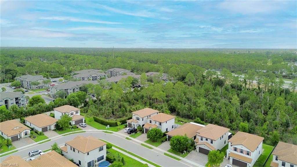 8847 Madrid Cir, Naples, FL 34104-35