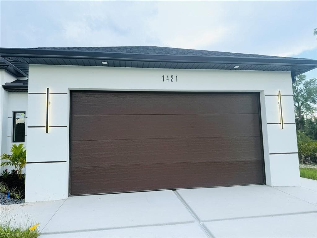 1421 Poinsettia Ave, Lehigh Acres, Fl 33972-5