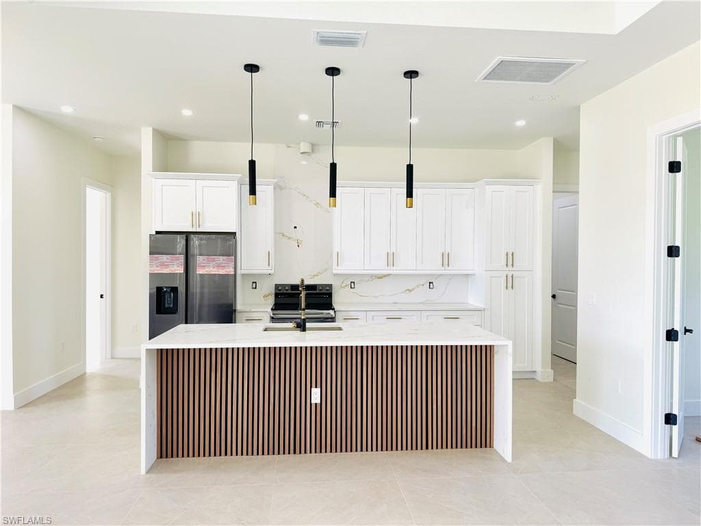 1421 Poinsettia Ave, Lehigh Acres, Fl 33972-6