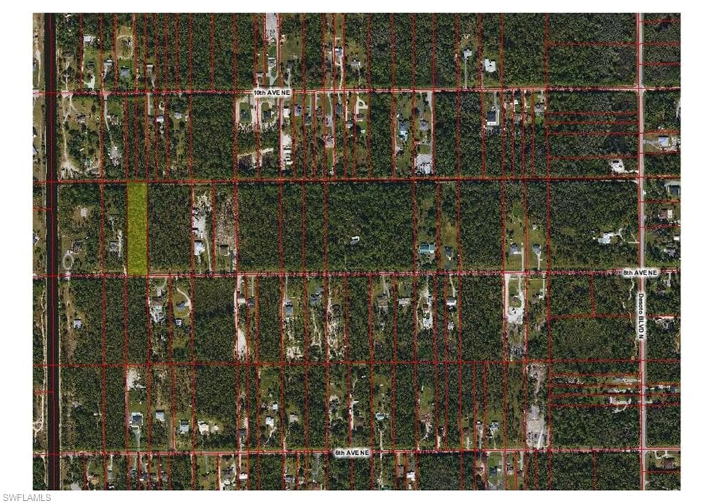 3975 8th Ave NE, Naples, FL 34120-4