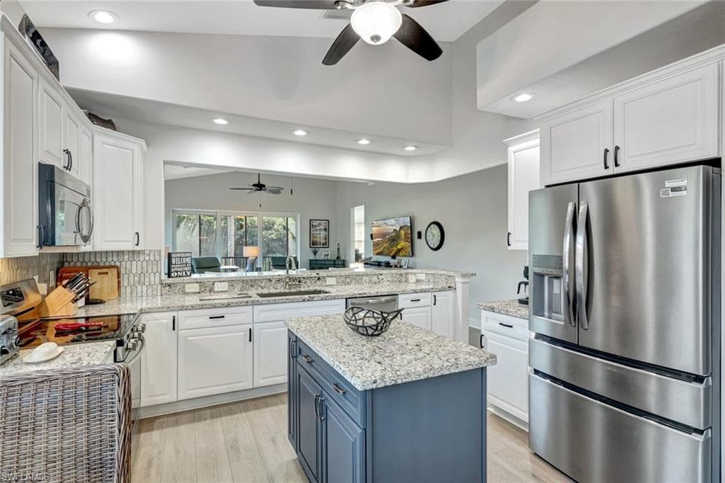 7842 Hawthorne Dr 1703, Naples, FL 34113-13