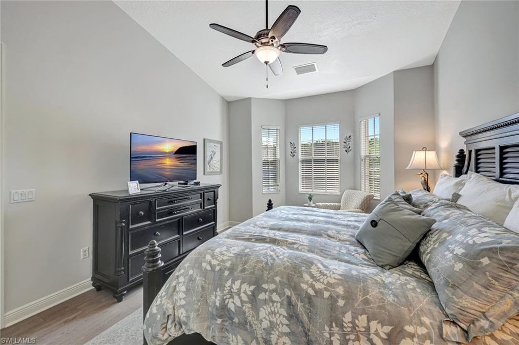 7842 Hawthorne Dr 1703, Naples, FL 34113-18