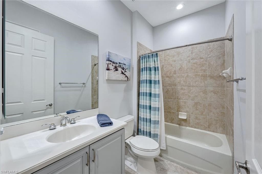 7842 Hawthorne Dr 1703, Naples, FL 34113-21