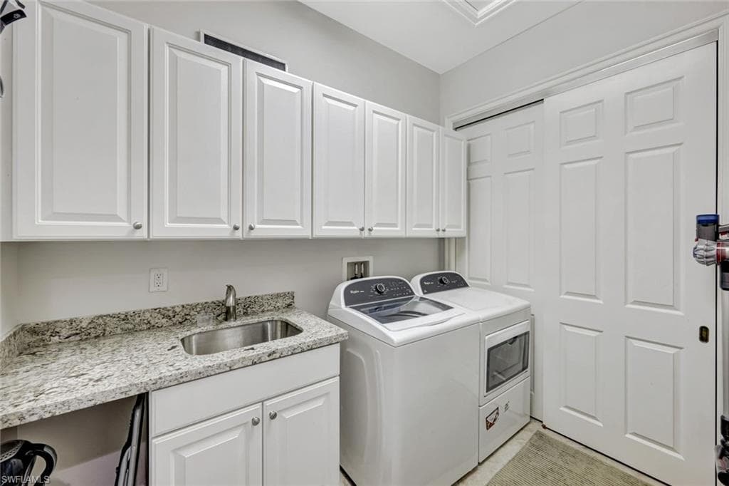 7842 Hawthorne Dr 1703, Naples, FL 34113-26