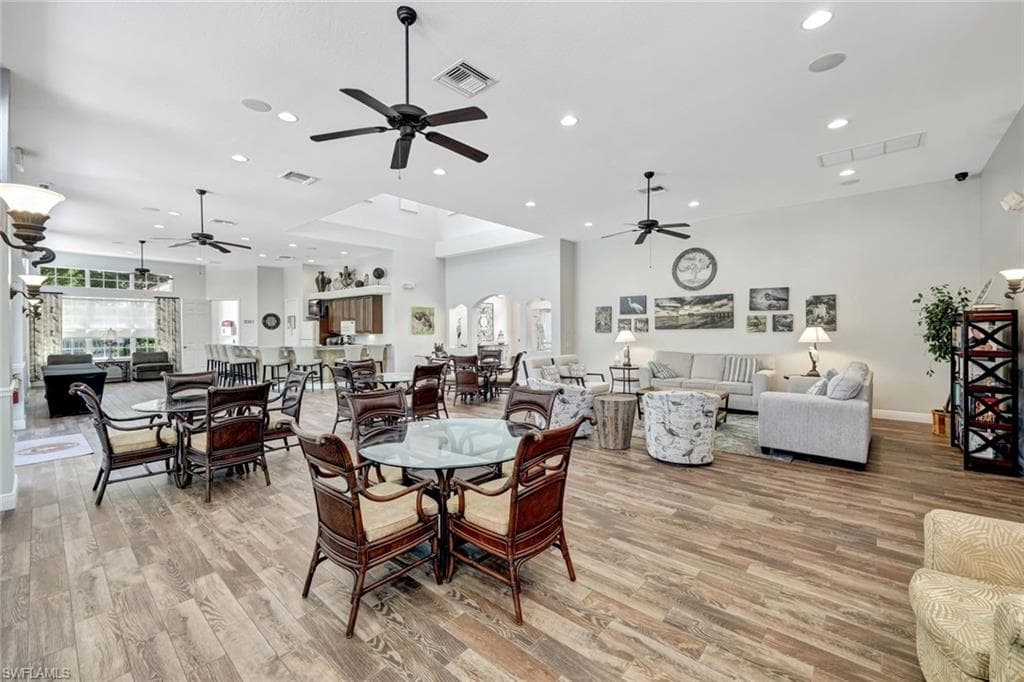7842 Hawthorne Dr 1703, Naples, FL 34113-36
