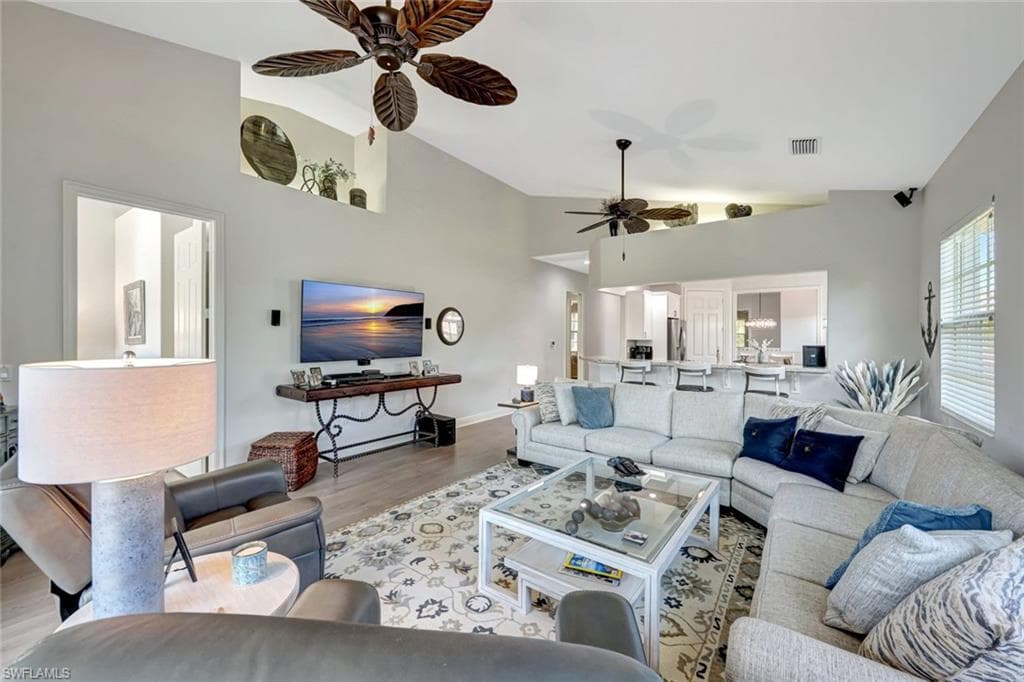 7842 Hawthorne Dr 1703, Naples, FL 34113-7