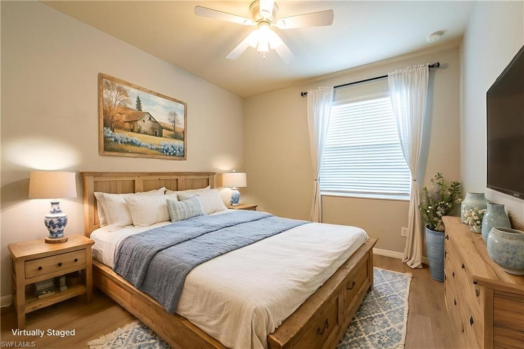 2470 Heydon Cir E, Naples, FL 34120-12