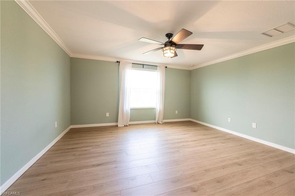 2470 Heydon Cir E, Naples, FL 34120-23