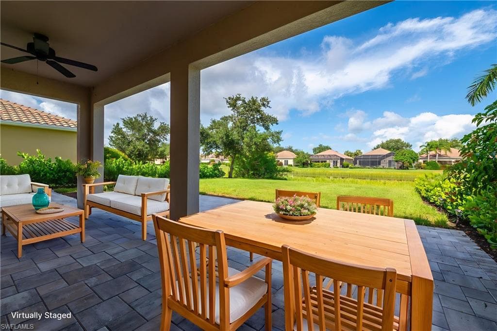 2470 Heydon Cir E, Naples, FL 34120-26