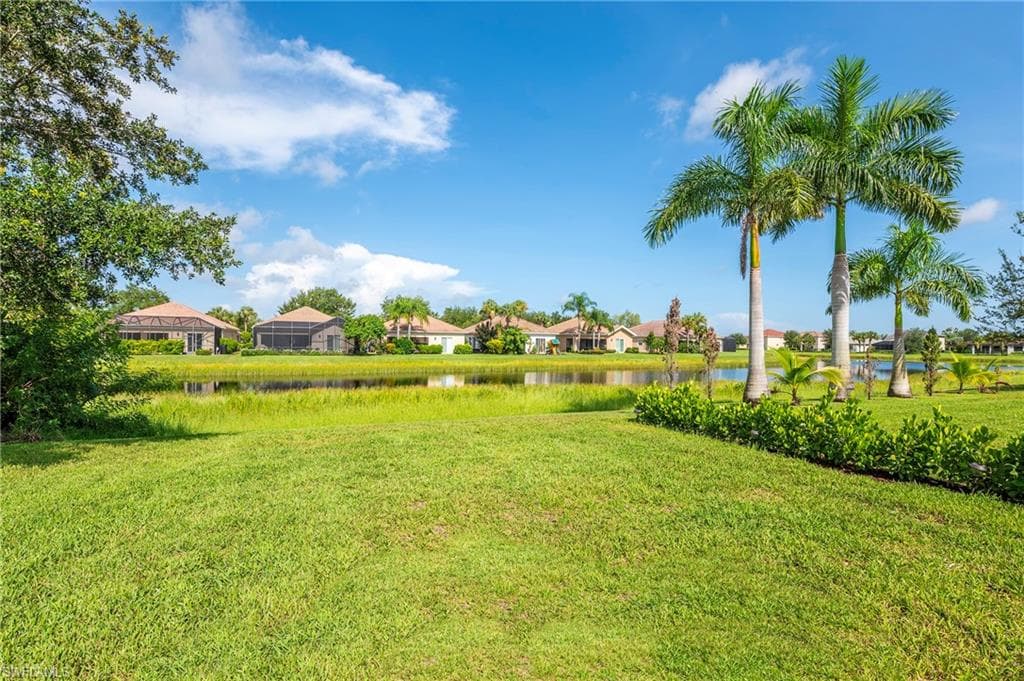 2470 Heydon Cir E, Naples, FL 34120-27