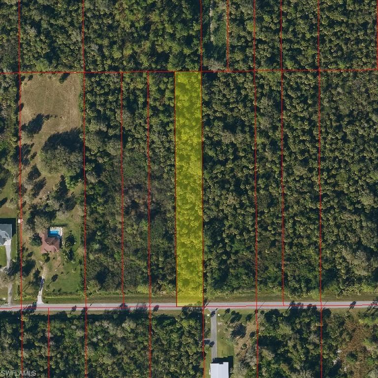 30 Ave SE, Naples, FL 34117-1