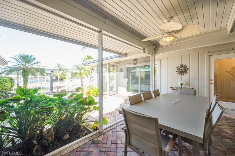 1154 Vernon Pl, Marco Island, FL 34145-15