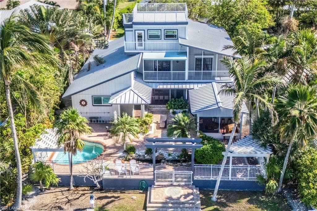1154 Vernon Pl, Marco Island, FL 34145-2