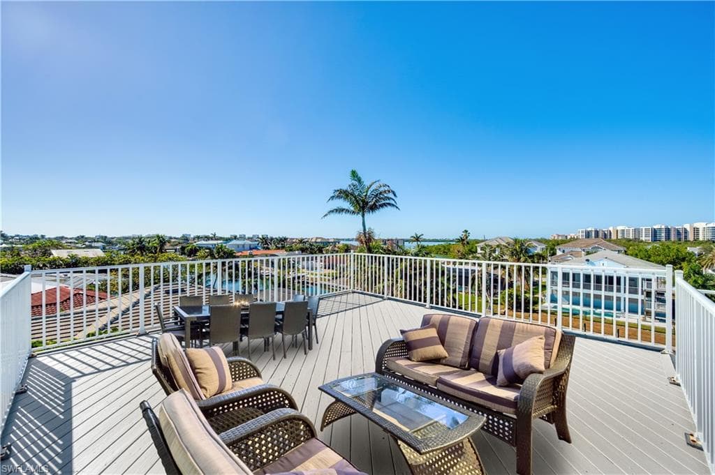 1154 Vernon Pl, Marco Island, FL 34145-42