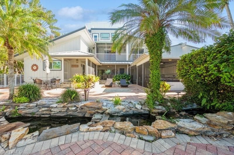 1154 Vernon Pl, Marco Island, FL 34145-45