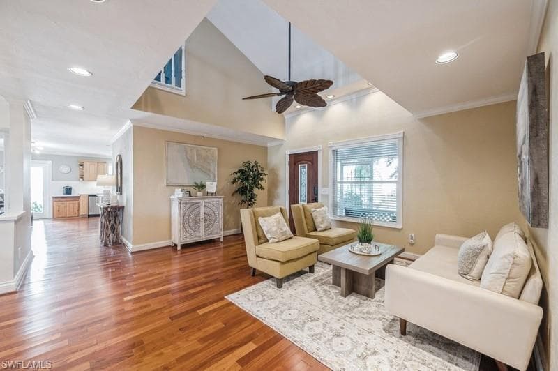 1154 Vernon Pl, Marco Island, FL 34145-6