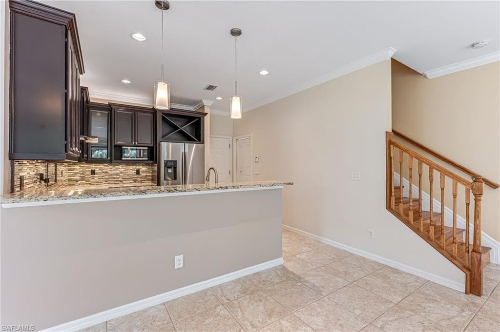 15320 Summit Place Cir 167, Naples, FL 34119-10