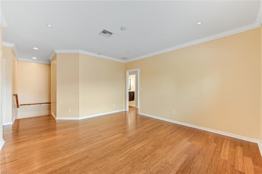 15320 Summit Place Cir 167, Naples, FL 34119-16