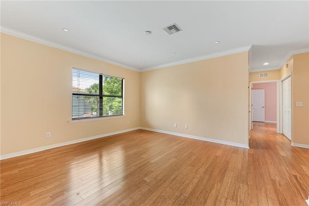 15320 Summit Place Cir 167, Naples, FL 34119-18
