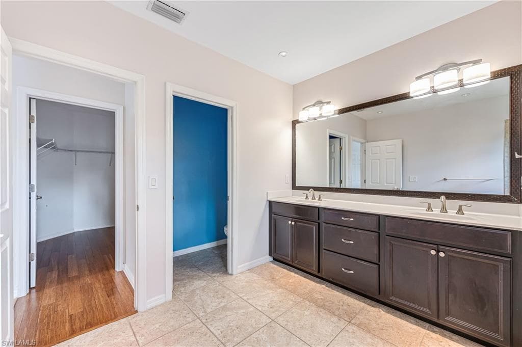 15320 Summit Place Cir 167, Naples, FL 34119-24