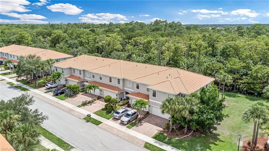 15320 Summit Place Cir 167, Naples, FL 34119-35