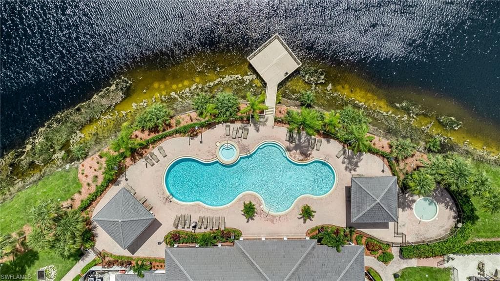 15320 Summit Place Cir 167, Naples, FL 34119-42