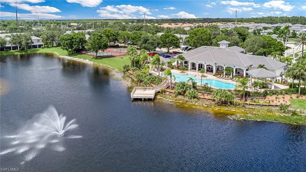 15320 Summit Place Cir 167, Naples, FL 34119-46