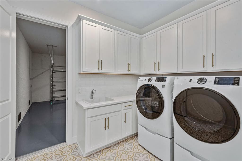 15844 Triesta Ln, Naples, FL 34114-25