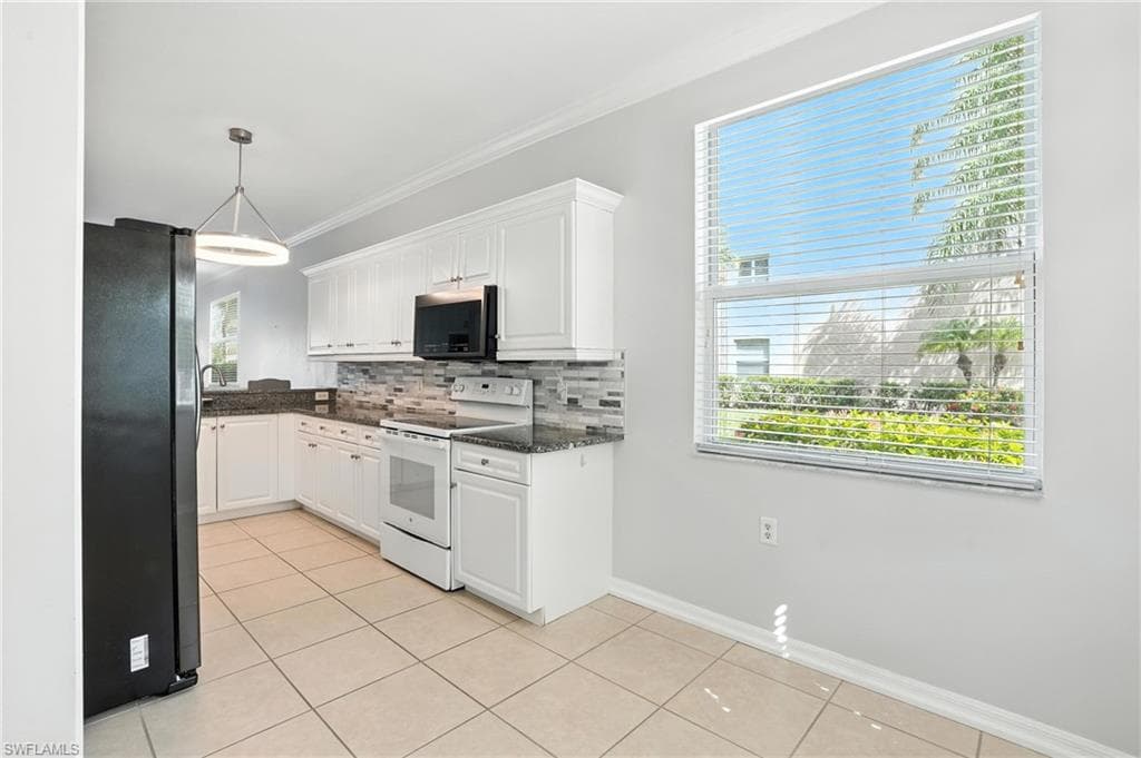 8570 Kingbird Loop 520, Estero, FL 33967-25