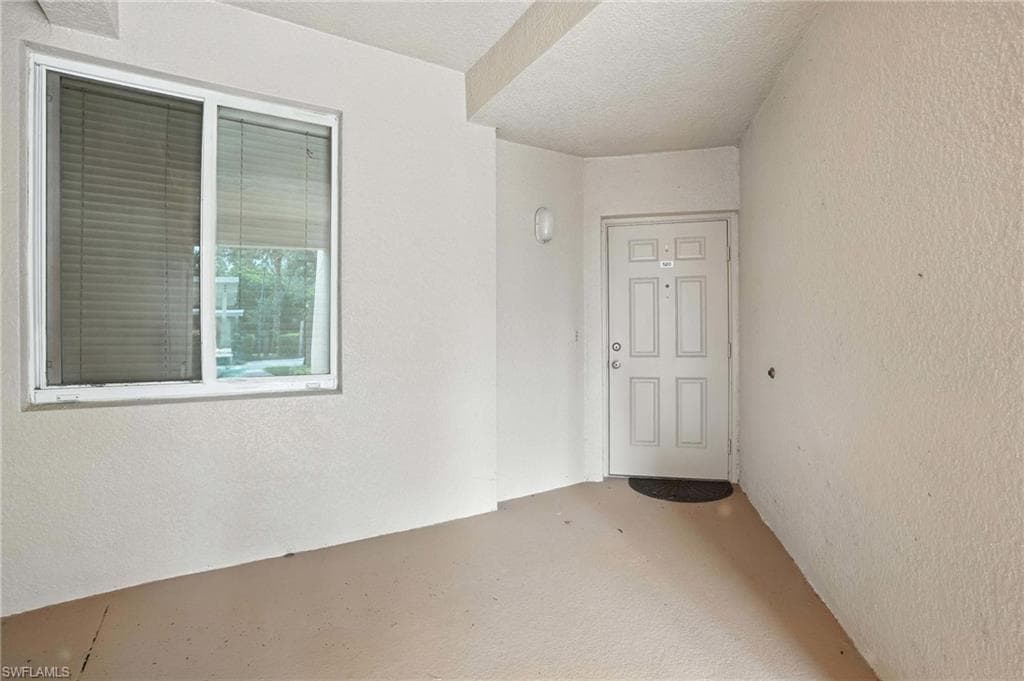 8570 Kingbird Loop 520, Estero, FL 33967-34