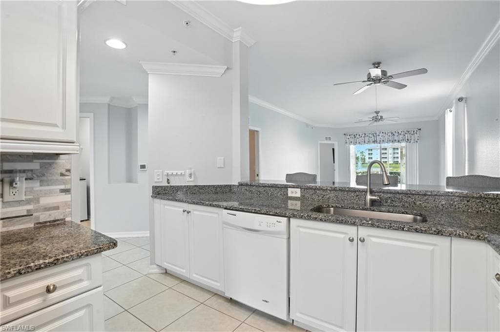 8570 Kingbird Loop 520, Estero, FL 33967-6