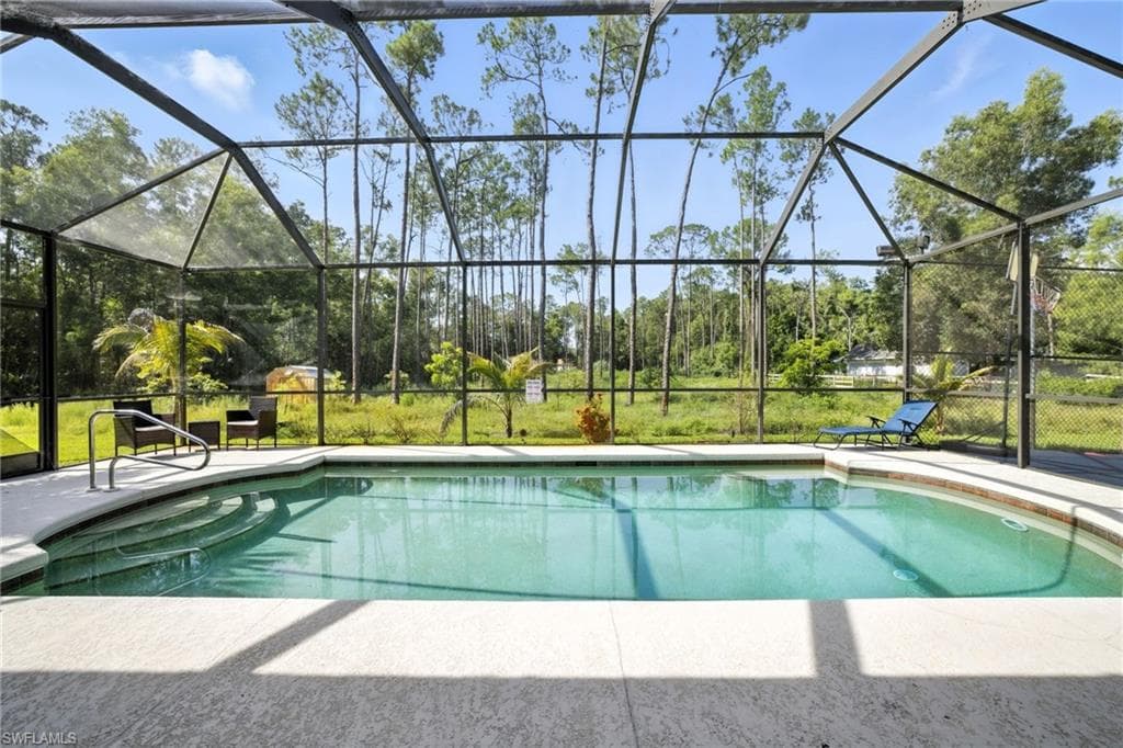 3280 25th Ave SW, Naples, FL 34117-1
