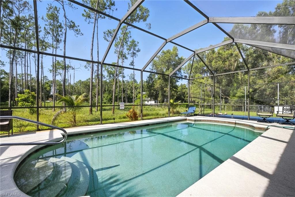3280 25th Ave SW, Naples, FL 34117-30
