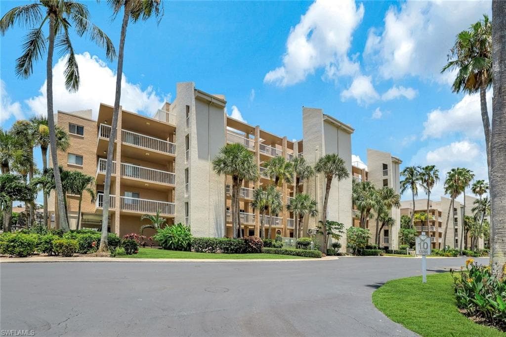 889 Collier Ct 2-203, Marco Island, FL 34145-4