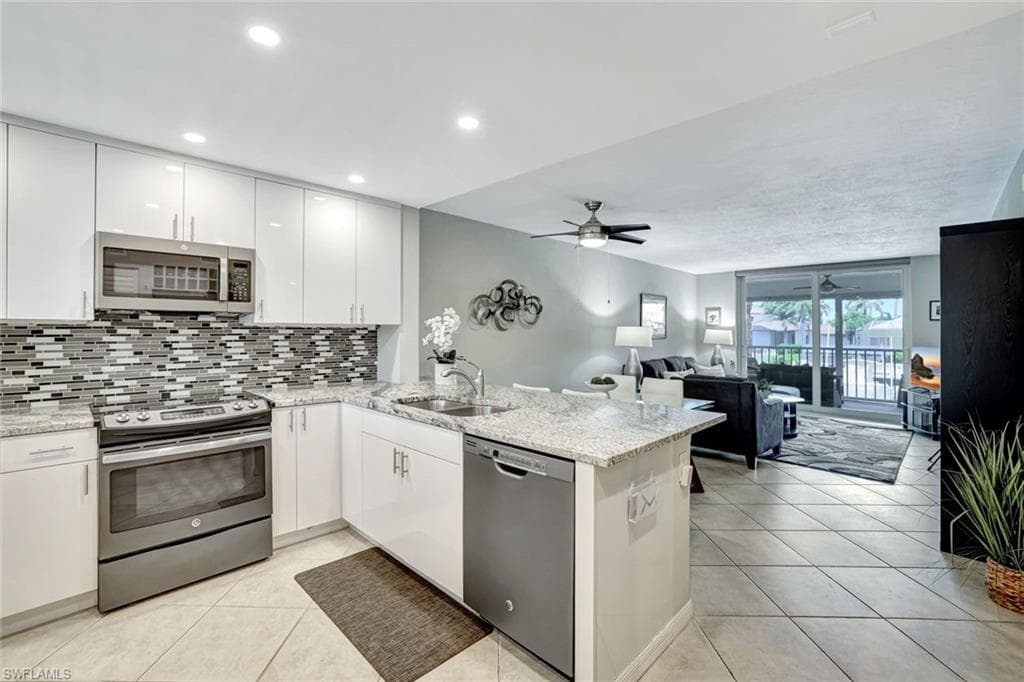 889 Collier Ct 2-203, Marco Island, FL 34145-8