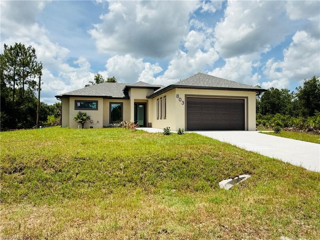 803 16th St, Lehigh Acres, FL 33972-2